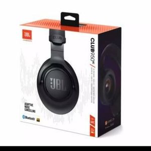 JBL 950 NC wireless headphones